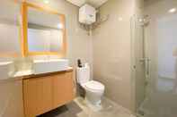 In-room Bathroom Cozy Living Studio (No Kitchen) at Apartment Sentraland Semarang By Travelio