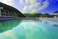 Swimming Pool Azana Essence Villa Tabitha Lombok