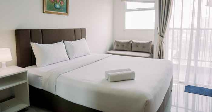 Bedroom Enjoy and Restful Living Studio Parkland Avenue Apartment By Travelio