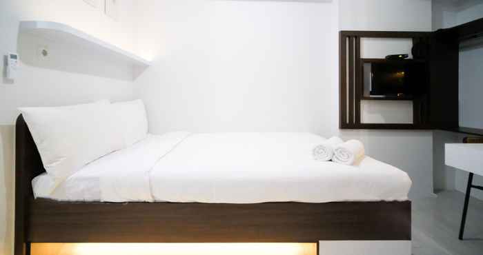 Bedroom Simple and Modern Studio (No Kitchen) Apartment at Suncity Residence By Travelio