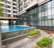 Swimming Pool 7 Comfort Stay Studio Apartment at Anwa Residence Bintaro By Travelio
