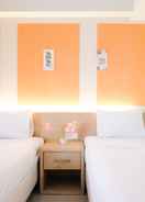 BEDROOM Cozy Stay and Best Deal Studio at The Square Surabaya Apartment By Travelio