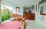 Lobby 7 Kadek Bagus Guesthouse Denpasar RedPartner