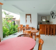 Lobby 7 Kadek Bagus Guesthouse Denpasar Mitra RedDoorz