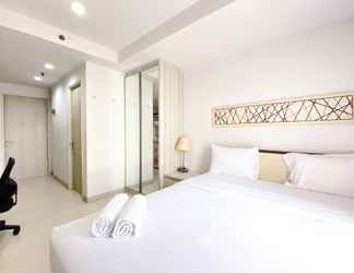 ห้องนอน 2 Modern Look Studio Apartment at 17th Floor Azalea Suites By Travelio