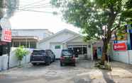 Exterior 4 RedDoorz Syariah @ Griya Merbotan Demak