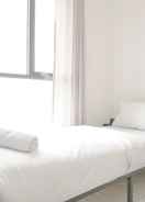 BEDROOM Well and Homey Furnished Studio Sky House Alam Sutera Apartment By Travelio