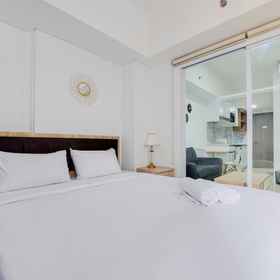 Bedroom 1 Comfort and Simply Look 1BR Tamansari Bintaro Mansion Apartment By Travelio, DISTRIBUTOR RESMI NASA BINTARO Hotels