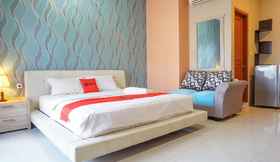 Bedroom 2 RedDoorz near Kemang Square