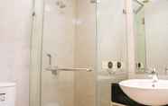 In-room Bathroom 6 Elegant and Strategic 2BR at The Mansion Kemayoran Apartment By Travelio