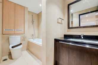 In-room Bathroom 4 Comfort and Nice 2BR at Branz BSD City Apartment By Travelio