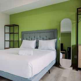 Bedroom 1 Cozy and Well Furnished Studio Baileys Apartment By Travelio, Bimo Trans Gintung Hotels
