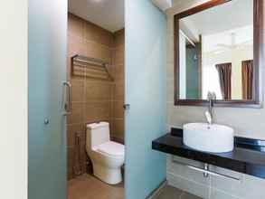 In-room Bathroom OYO 90885 Bera Pentagon Inn