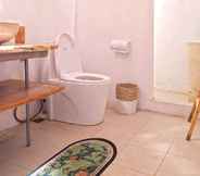 In-room Bathroom 3 D'sawah Resort, Resto & Rekreasi