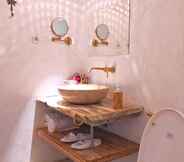 In-room Bathroom 4 D'sawah Resort, Resto & Rekreasi