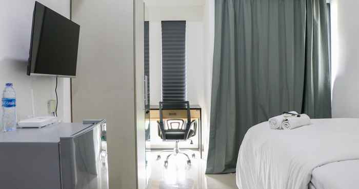 Bedroom Comfort and Cozy Stay Studio Sayana Bekasi Apartment By Travelio