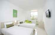 Kamar Tidur 7 Zuri Express Hotel Pekanbaru