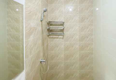 In-room Bathroom Cozy and Minimalist Studio Transpark Juanda Bekasi Timur Apartment By Travelio
