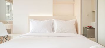 Kamar Tidur 3 Simply Studio at 18th Floor Apartment Tokyo Riverside PIK 2 By Travelio