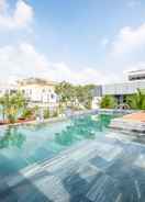 SWIMMING_POOL Cozrum Homes - Kola Apartment