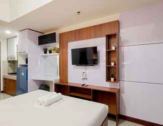 Phòng ngủ 2 Best Deal and Modern Studio Vida View Makassar Apartment By Travelio