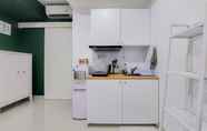 Khu vực công cộng 2 Homey and Best Deal 1BR The Ayoma Apartment By Travelio