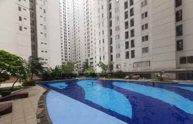 Kolam Renang 2 Bassura City Apartment by Sang Living