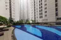 Kolam Renang Bassura City Apartment by Sang Living