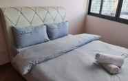 Bedroom 5 Tree Family Executive Suite 3 BR /8 PAX Gurney