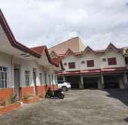 Lobi 2 Ridge Park Hotel