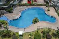 Swimming Pool Serene 2BR at Apartment Gateway Pasteur By Travelio