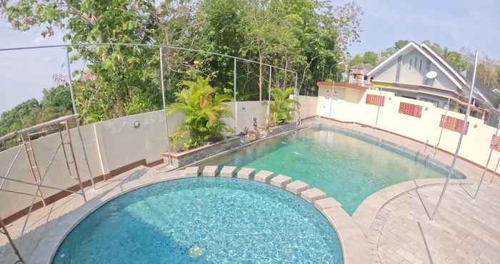 Kolam Renang BMR B3 Homestay Jogja