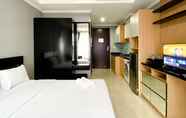 Ruang Umum 3 Comfortable and Good Deal Studio Menteng Park Apartment By Travelio