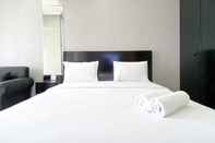 Bilik Tidur Comfortable and Good Deal Studio Menteng Park Apartment By Travelio