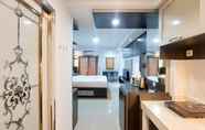 Sảnh chờ 6 Warm and Homey Studio Apartment at Mansyur Residence By Travelio