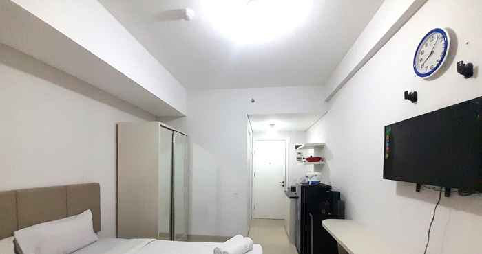 Bedroom Homey and Good Choice Studio at Barsa City Apartment By Travelio