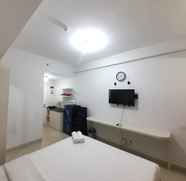 Lobi 5 Homey and Good Choice Studio at Barsa City Apartment By Travelio