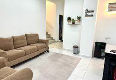 ロビー 4 Three Homestay