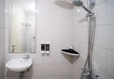 Others 2 Cozy and Modern Studio at Benson Supermall Mansion Apartment By Travelio