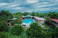 Swimming Pool Peam Snea Resort Kampot