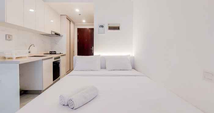 อื่นๆ Minimalist Studio Apartment at 32nd Floor Sky House Alam Sutera By Travelio