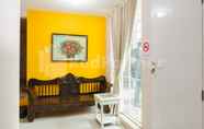 Lobi 2 Bintaro Guest House near RS Pondok Indah Bintaro RedPartner