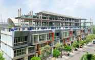 อื่นๆ 6 Modern Studio Apartment at Gateway Park LRT City Bekasi By Travelio