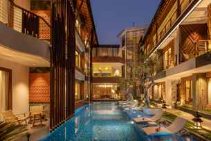 Mokko Suites Batubelig, Rp 1.102.210