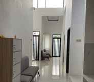 Common Space 4 SeVilla Guest House Pasuruan