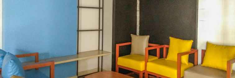 Lobby Minimalist and Cozy Living Studio Dave Apartment By Travelio