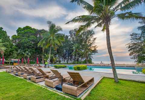 Kolam Renang D Varee Mai Khao Beach Resort, Thailand