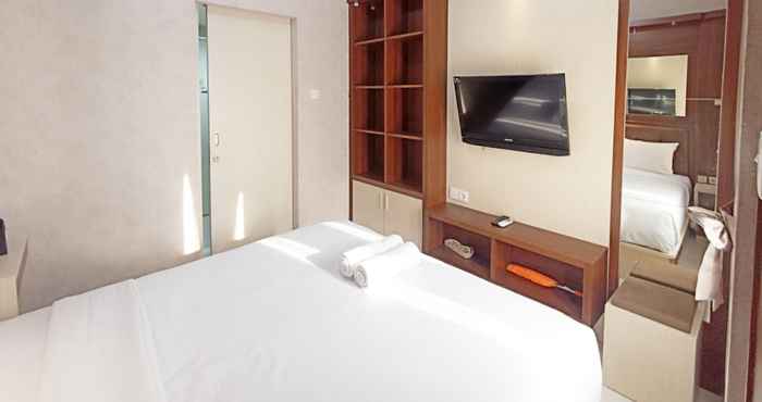 อื่นๆ Homey and Modern Look Studio Amartha View Apartment By Travelio