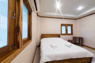 Kamar Tidur 4 Thongphaphum River