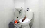 Toilet Kamar 3 Homey and Best Deal Studio Apartment Amartha View By Travelio